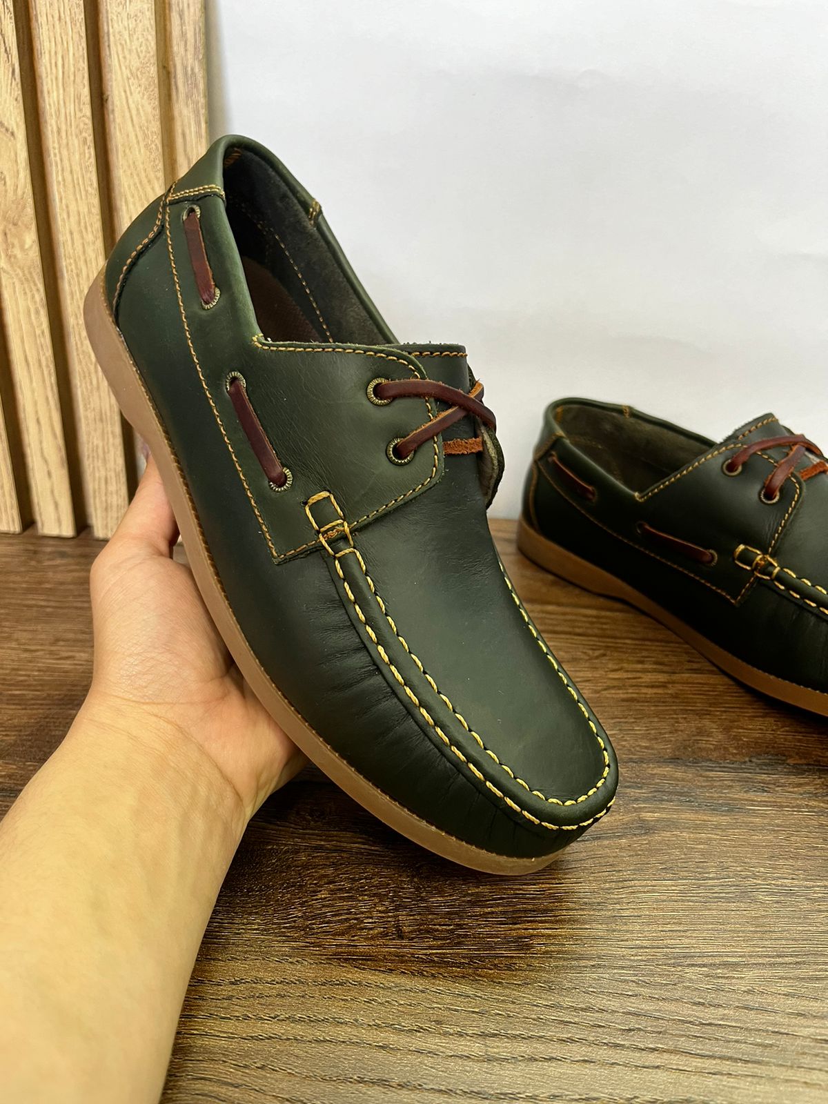 222 Verde oliva CUERO